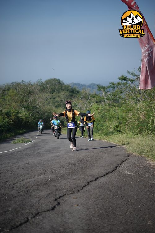 Race photo from Kelud Vertical Challenge 2024