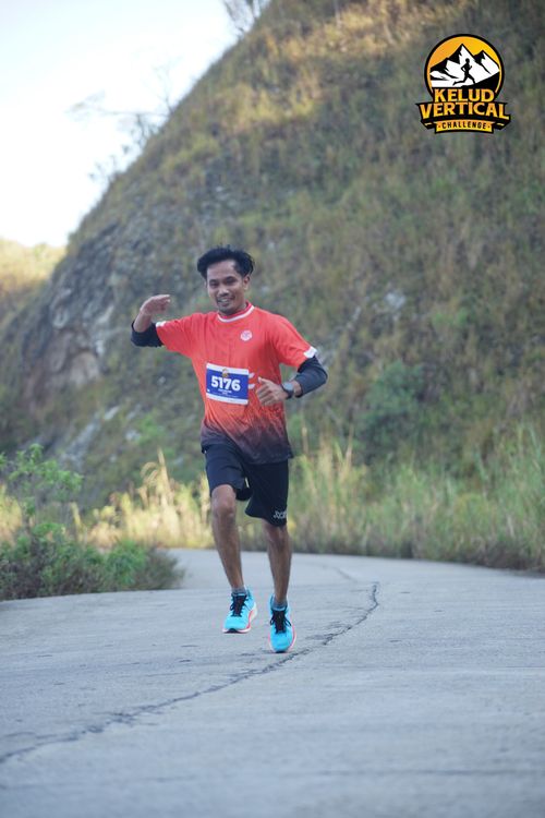 Race photo from Kelud Vertical Challenge 2024