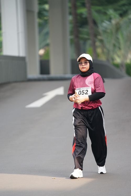 Race photo from Assurance Fun Run 2024
