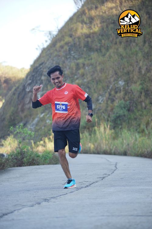 Race photo from Kelud Vertical Challenge 2024