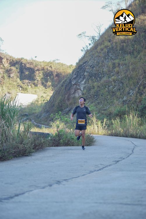 Race photo from Kelud Vertical Challenge 2024