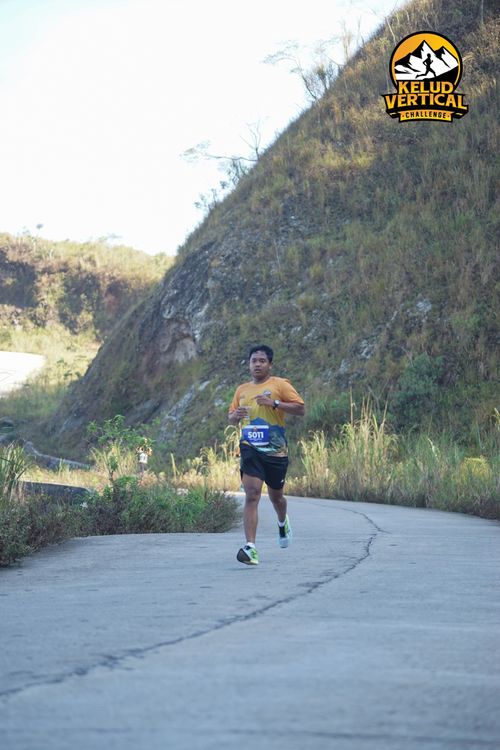 Race photo from Kelud Vertical Challenge 2024