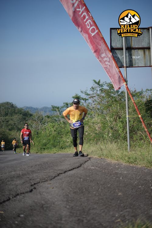 Race photo from Kelud Vertical Challenge 2024