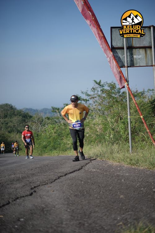 Race photo from Kelud Vertical Challenge 2024