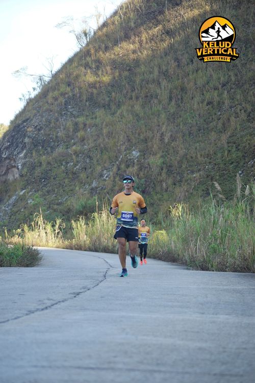 Race photo from Kelud Vertical Challenge 2024