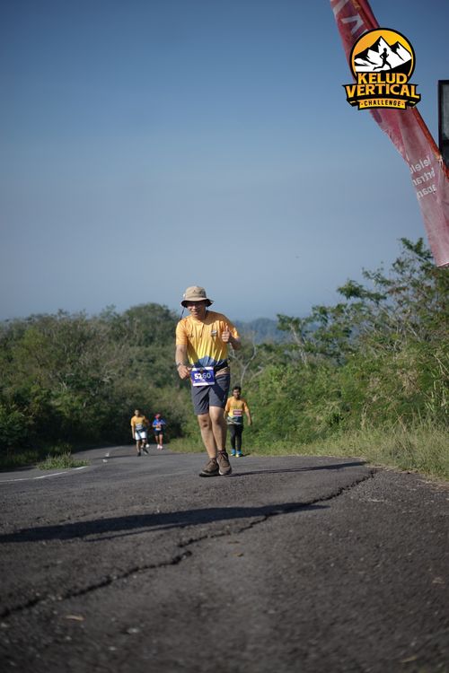 Race photo from Kelud Vertical Challenge 2024