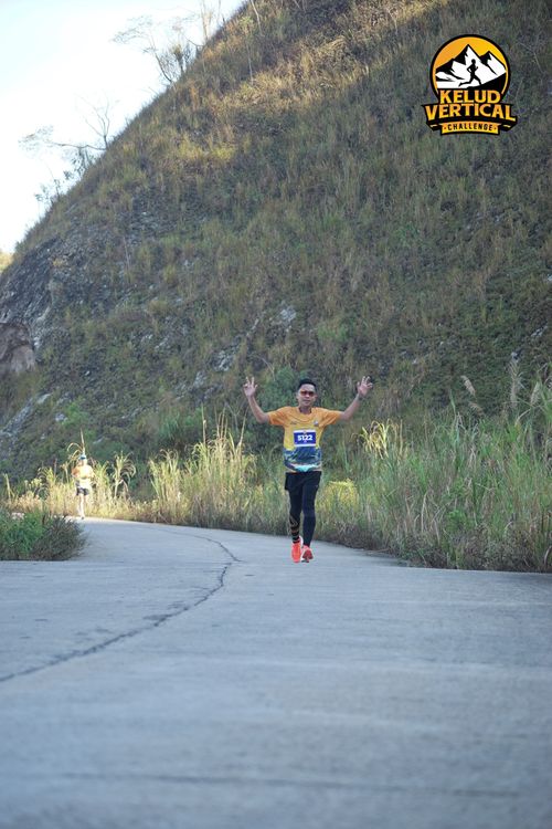 Race photo from Kelud Vertical Challenge 2024