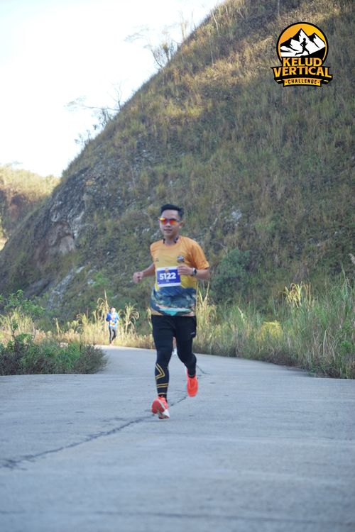 Race photo from Kelud Vertical Challenge 2024