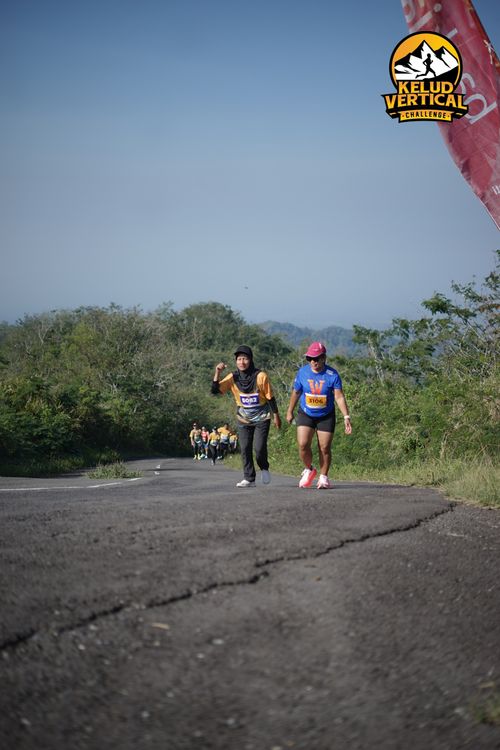 Race photo from Kelud Vertical Challenge 2024