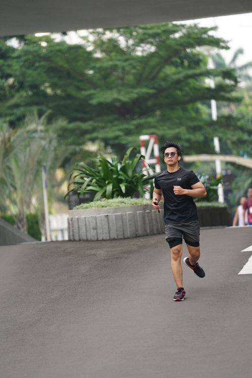 Race photo from Assurance Fun Run 2024