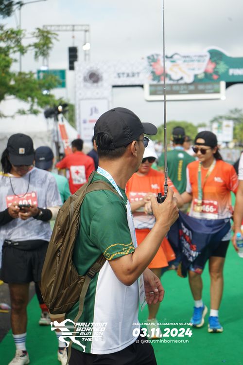 Race photo from Arutmin Borneo Run 2024