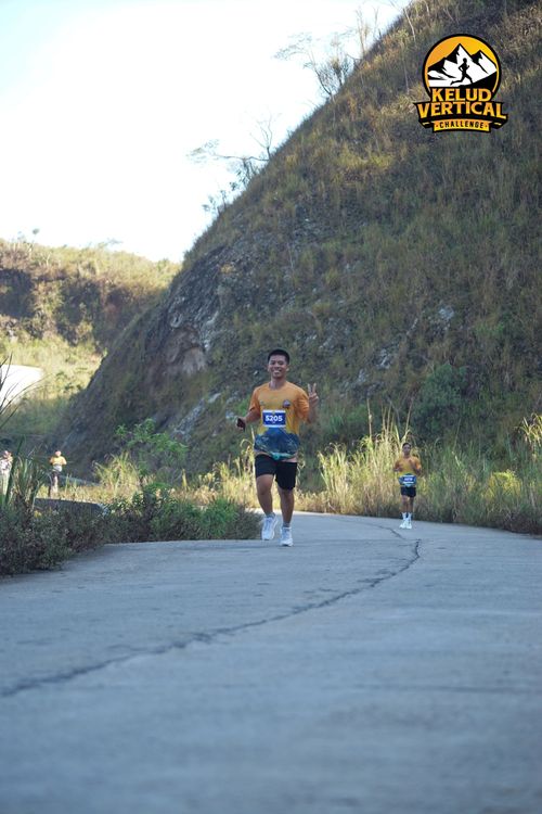 Race photo from Kelud Vertical Challenge 2024