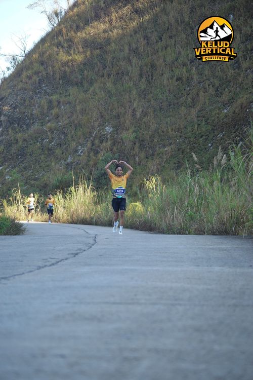 Race photo from Kelud Vertical Challenge 2024