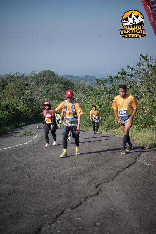 Race photo from Kelud Vertical Challenge 2024