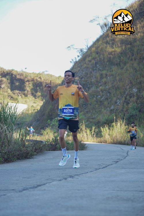 Race photo from Kelud Vertical Challenge 2024