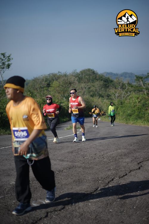 Race photo from Kelud Vertical Challenge 2024