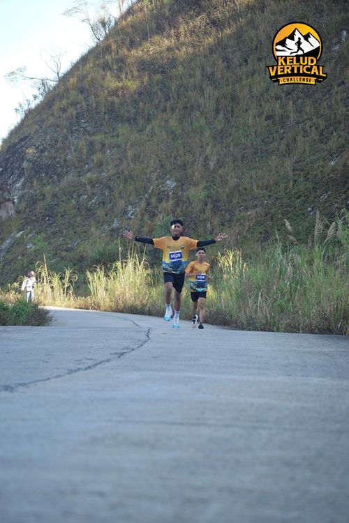 Race photo from Kelud Vertical Challenge 2024
