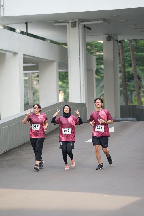 Race photo from Assurance Fun Run 2024