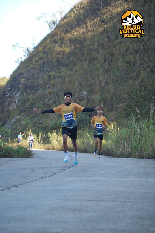 Race photo from Kelud Vertical Challenge 2024