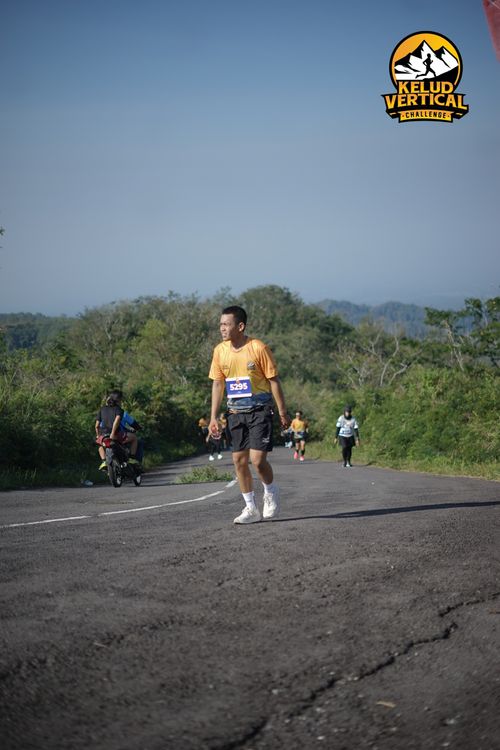 Race photo from Kelud Vertical Challenge 2024