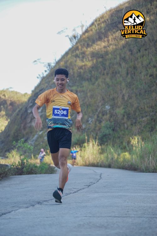 Race photo from Kelud Vertical Challenge 2024