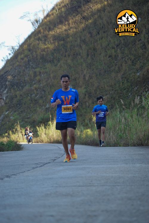 Race photo from Kelud Vertical Challenge 2024