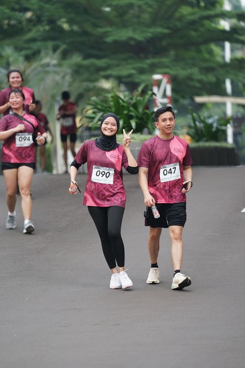 Race photo from Assurance Fun Run 2024