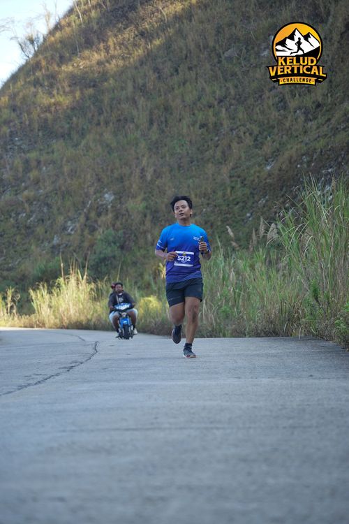Race photo from Kelud Vertical Challenge 2024