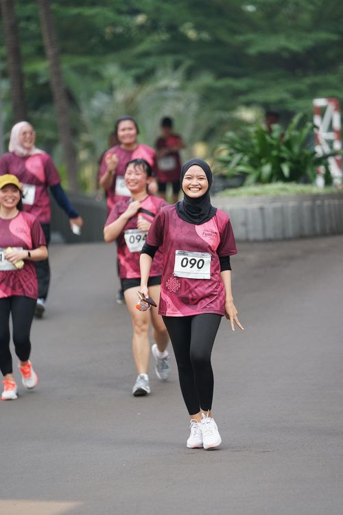 Race photo from Assurance Fun Run 2024