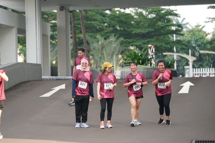 Race photo from Assurance Fun Run 2024