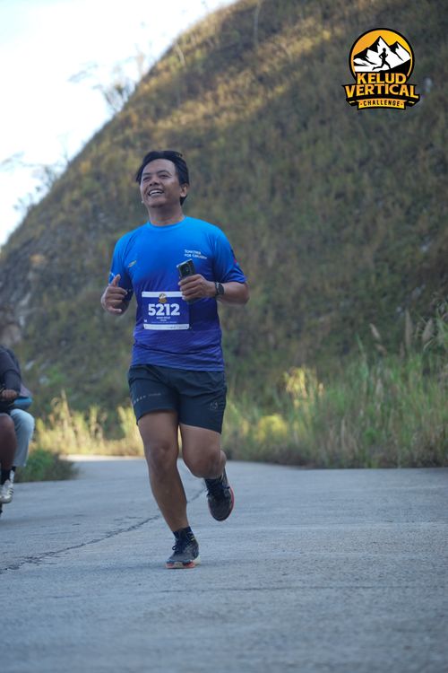 Race photo from Kelud Vertical Challenge 2024