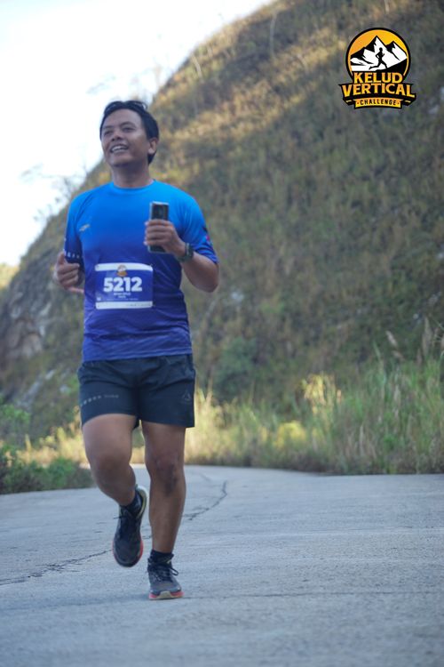 Race photo from Kelud Vertical Challenge 2024