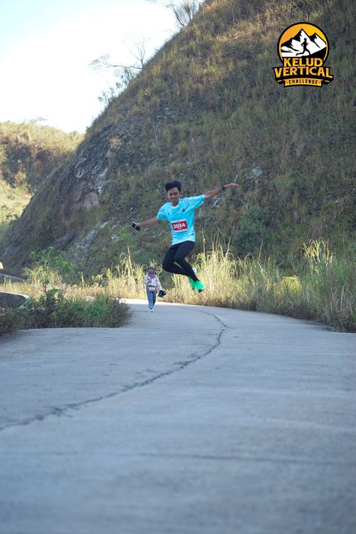 Race photo from Kelud Vertical Challenge 2024