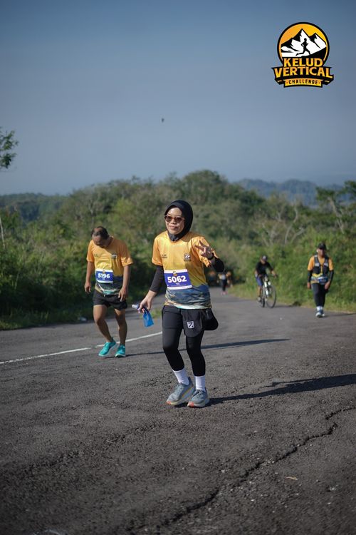 Race photo from Kelud Vertical Challenge 2024