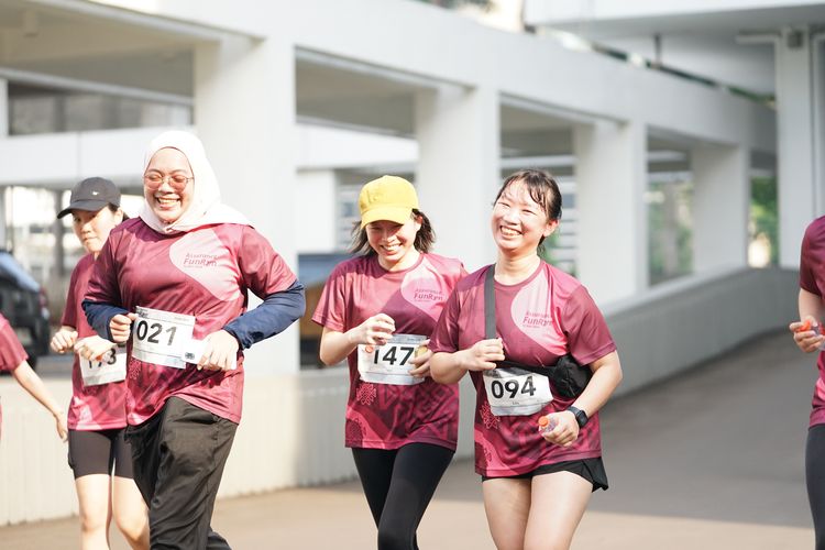 Race photo from Assurance Fun Run 2024