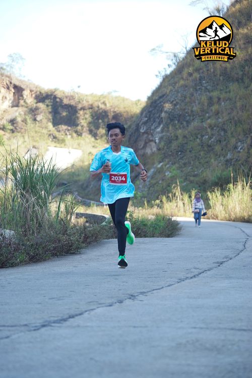 Race photo from Kelud Vertical Challenge 2024