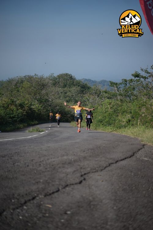 Race photo from Kelud Vertical Challenge 2024