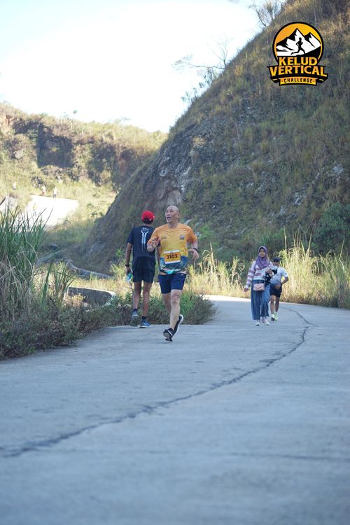 Race photo from Kelud Vertical Challenge 2024