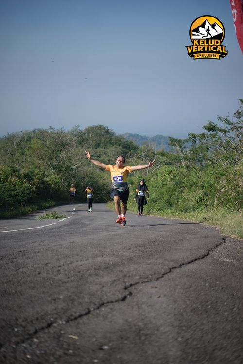 Race photo from Kelud Vertical Challenge 2024