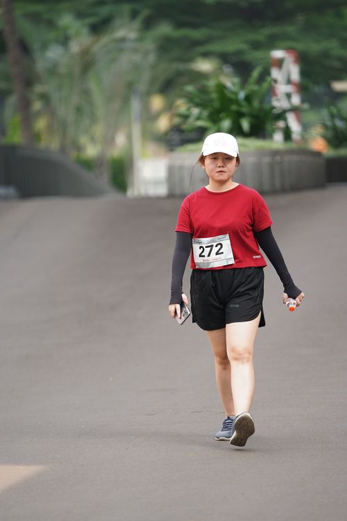 Race photo from Assurance Fun Run 2024