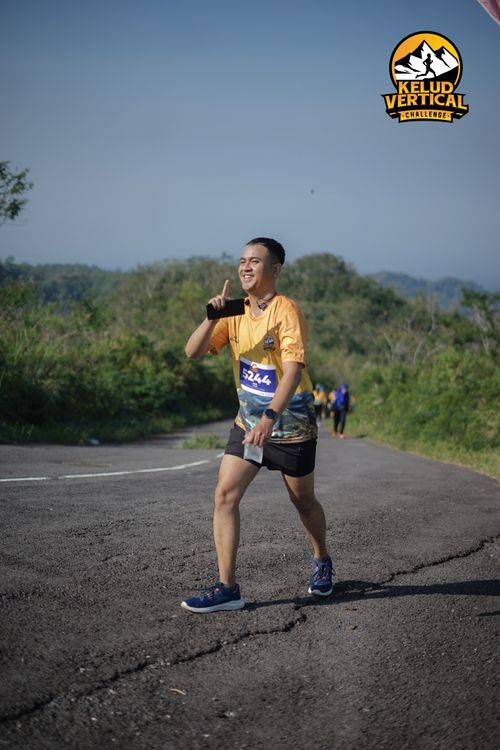 Race photo from Kelud Vertical Challenge 2024