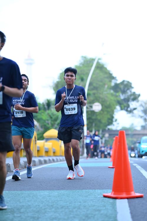 Race photo from KEMLU RUN 2025