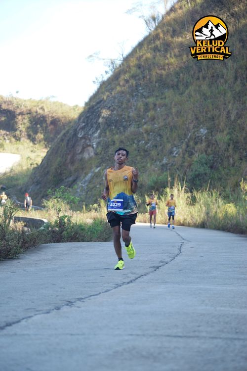 Race photo from Kelud Vertical Challenge 2024