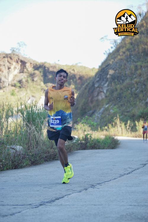 Race photo from Kelud Vertical Challenge 2024