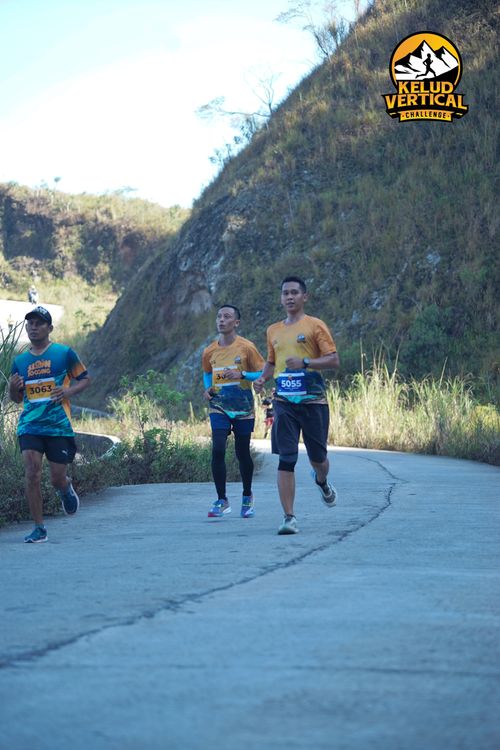 Race photo from Kelud Vertical Challenge 2024