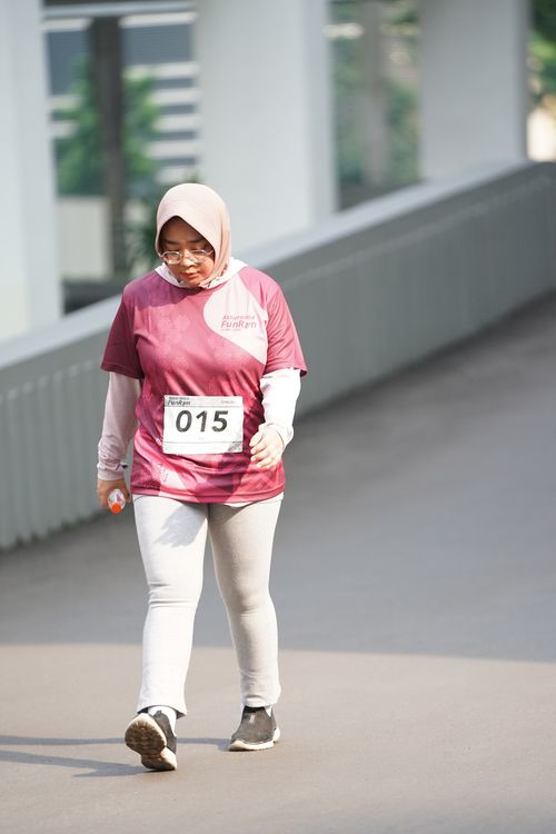 Race photo from Assurance Fun Run 2024