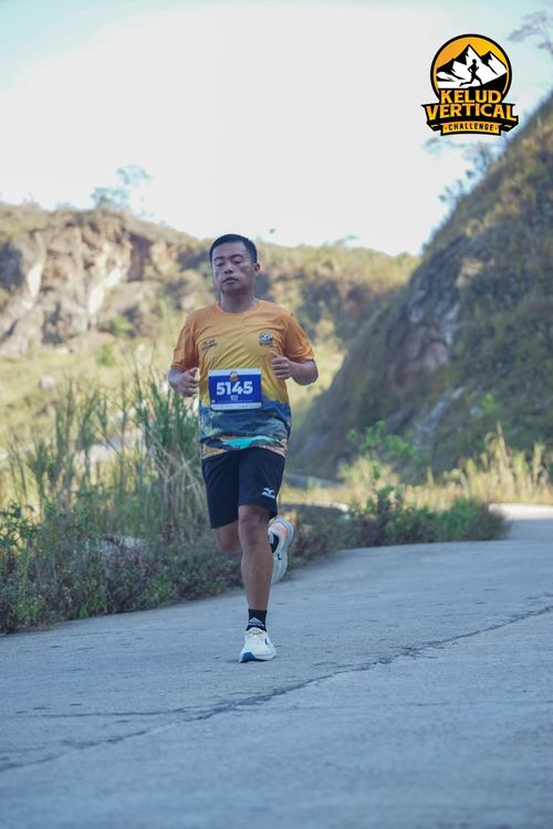 Race photo from Kelud Vertical Challenge 2024