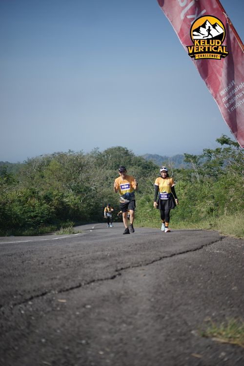 Race photo from Kelud Vertical Challenge 2024