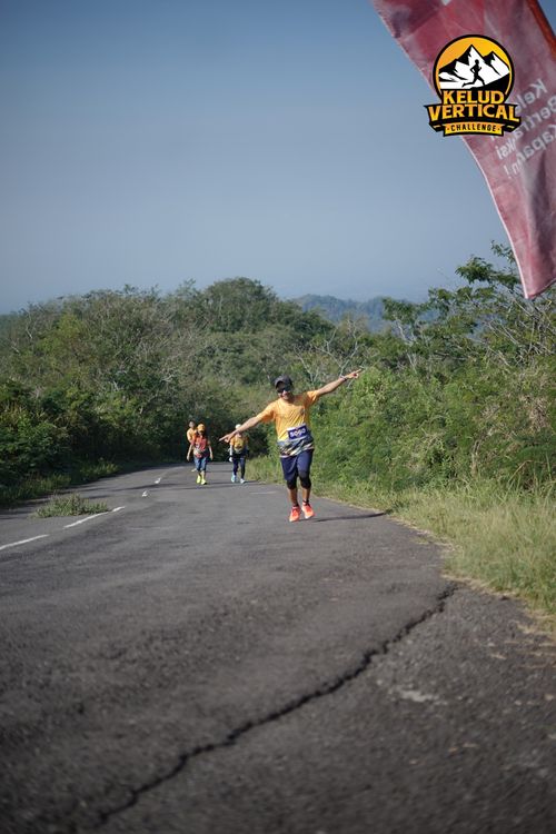 Race photo from Kelud Vertical Challenge 2024