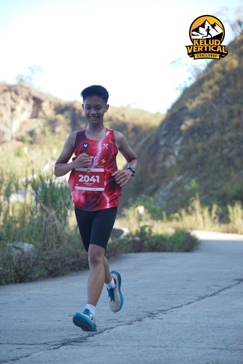 Race photo from Kelud Vertical Challenge 2024